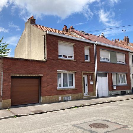 Nice House, Garden And Bbq 3Km From The Beach / Jolie Maison, Jardin Et Bbq A 3 Km De La Plage Coudekerque-Branche Exterior photo